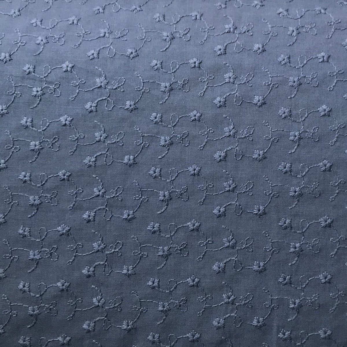 Bomullsbroderi blomster - Dark Jeans