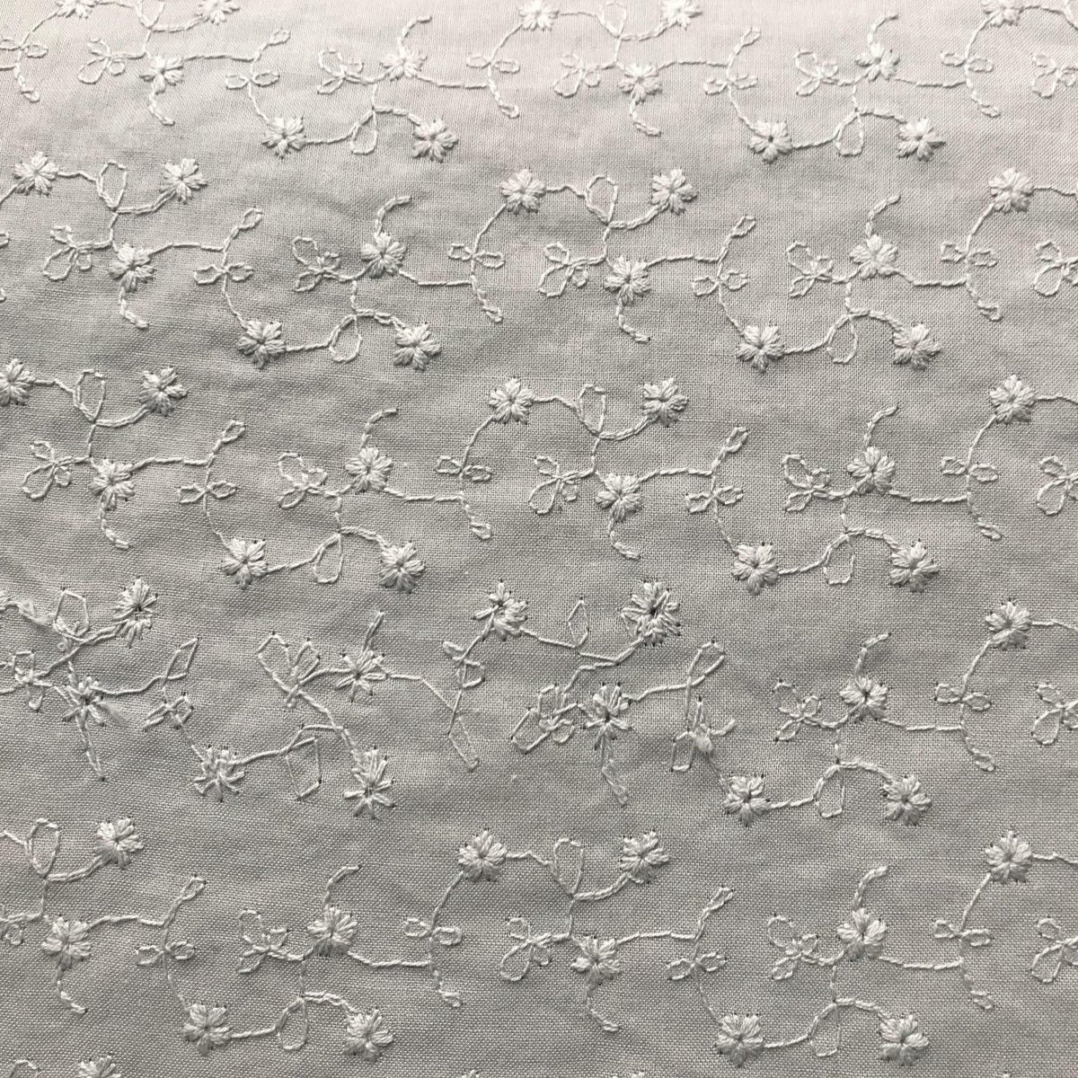 Bomullsbroderi blomster - Vintage Green