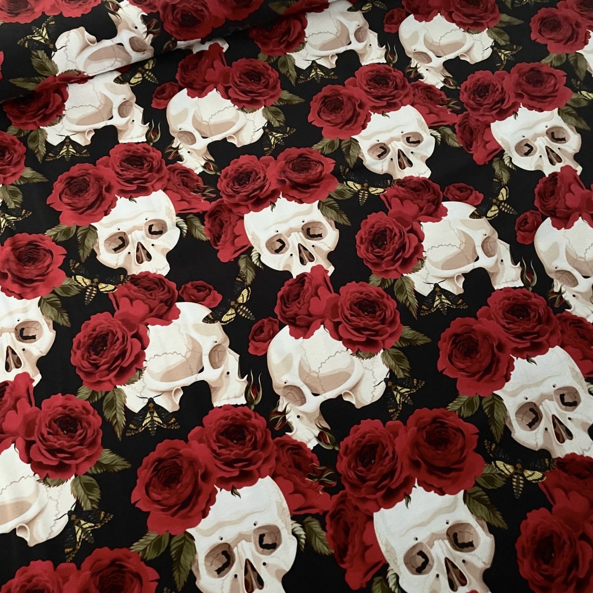 JERSEY - SCULLS & ROSES