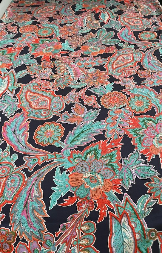 RATTI - FLORAL HAVEN - vevd stoff