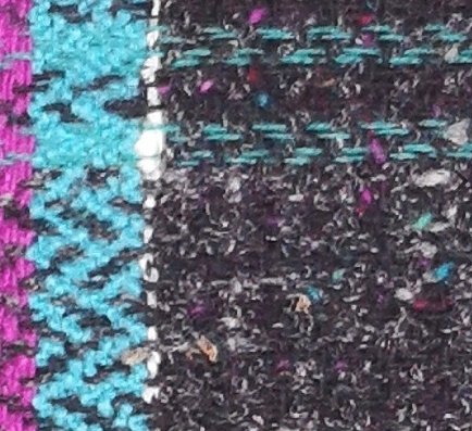 Rutete jakkestoff i 99% ull i fargene turkis - rosa, purpurrød og svart