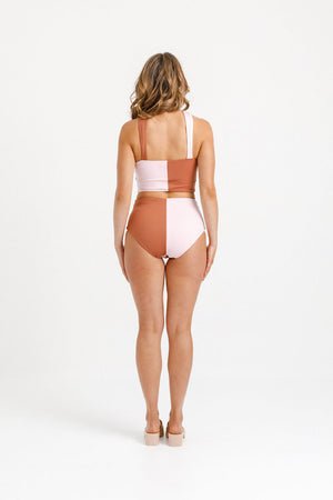 Symønster badedrakt og bikini - Kaia Swimsuit - Papercut Patterns