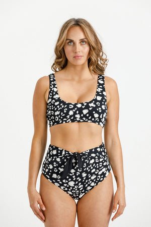 Symønster badedrakt og bikini - Marnie Swimsuit - Papercut Patterns