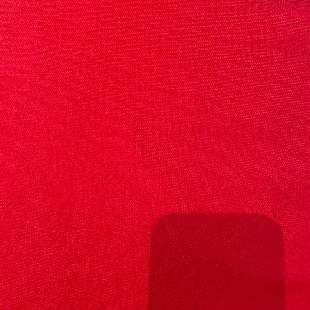 Rødt stretch stoff