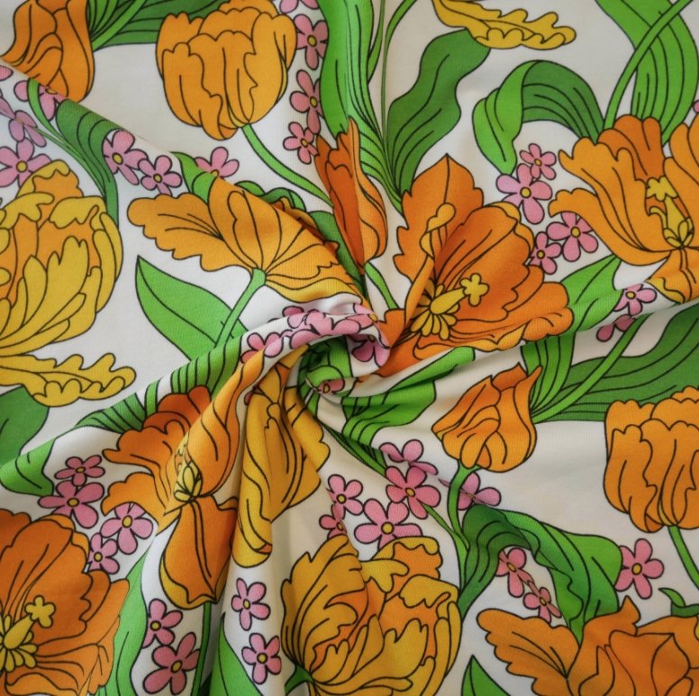 Bombastic White/Yellow - vintage in my heart