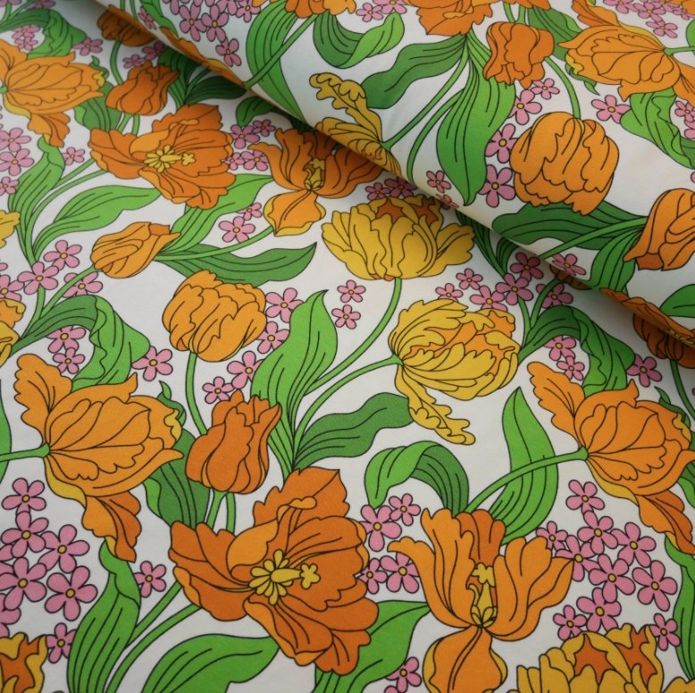 Bombastic White/Yellow - vintage in my heart