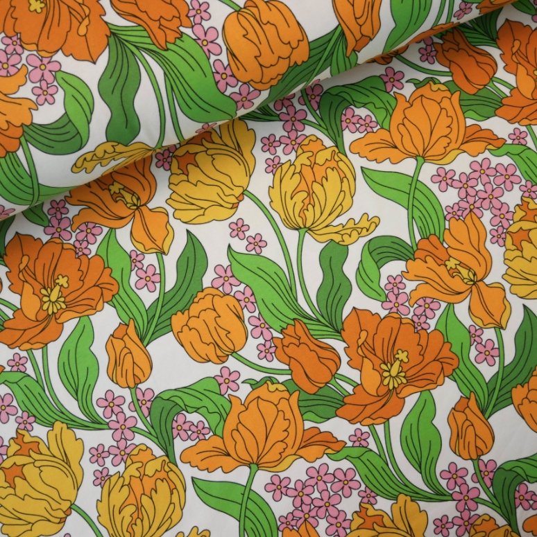 Bombastic White/Yellow - vintage in my heart